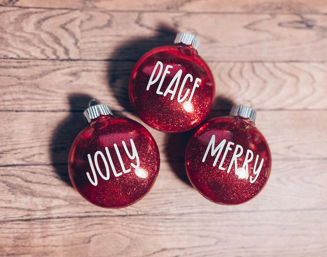 How to Make Glitter Ornaments Using Mop n Glo for the Christmas Holiday